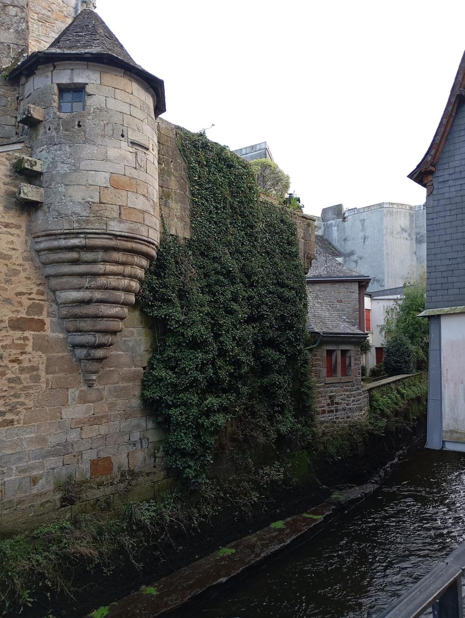 Escapade Romantique Sous Les Toits De Kereon - Centre Historique, Rue Pietonne Quimper Exterior photo
